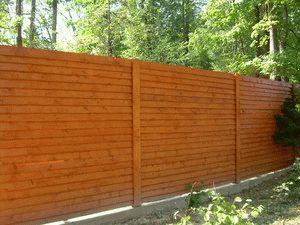 Сколько отступать от забора при строительстве бани
Сколько отступать от забора при строительстве бани
