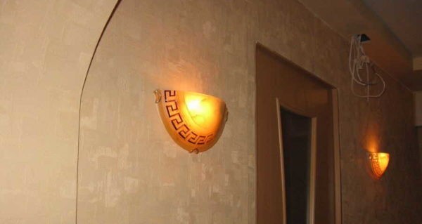 Свет в прихожей и коридоре