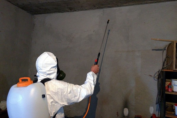 Гидроизоляция погреба изнутри от грунтовых вод: как сделать правильно и не допустить роковые ошибки Гидроизоляция погреба изнутри от грунтовых вод: как сделать правильно и не допустить роковые ошибки