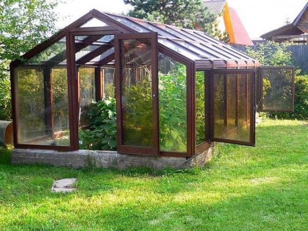Как сделать парник своими руками: ТОП-3 способа изготовления из труб, из поликарбоната, а также подручных домашних средств Как сделать парник своими руками: ТОП-3 способа изготовления из труб, из поликарбоната, а также подручных домашних средств