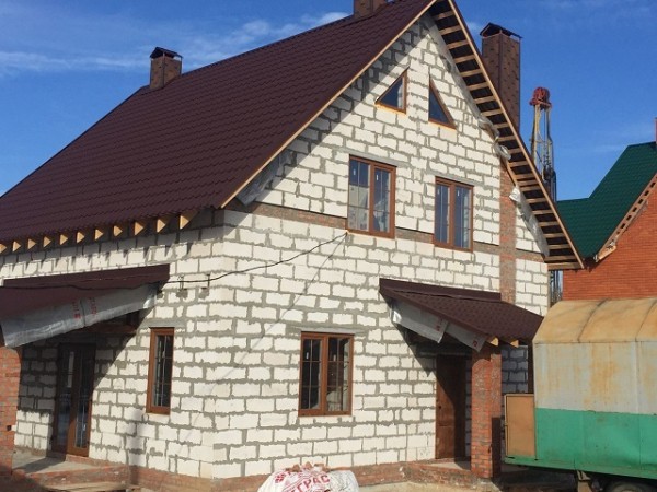 Какой лучше строить дом для постоянного проживания: выбираем материал для дома Какой лучше строить дом для постоянного проживания: выбираем материал для дома