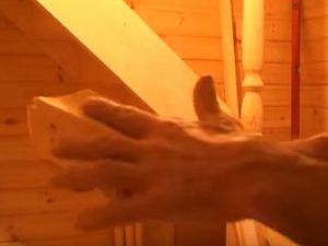 Лестница на мансарду своими руками: пошаговая инструкция + фото