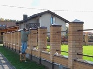 Бетонирование столбов для забора: устанавливаем забор правильно
