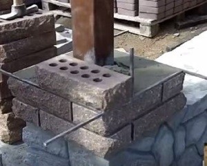 Кирпичные столбы для забора своими руками: пошаговая инструкция