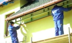 Подшивка крыши софитом — технология выполнения работ своими руками: пошаговая инструкция Подшивка крыши софитом — технология выполнения работ своими руками: пошаговая инструкция