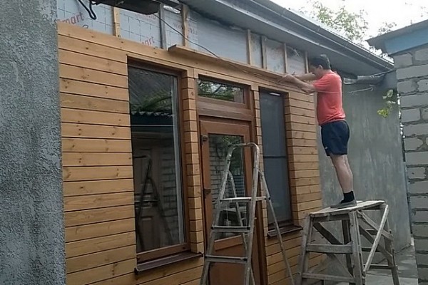 Отделка фасада дома планкеном: рассматриваем еще одну достойную альтернативу отделке сайдингом