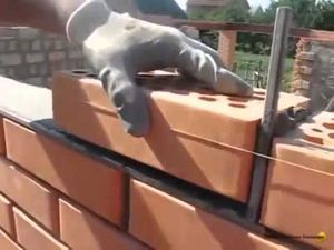 Отделка фасада облицовочным кирпичом: выбор материала и процесс работ