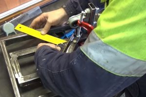 Самодельные станки и приспособления для домашней мастерской: изготавливаем своими руками Самодельные станки и приспособления для домашней мастерской: изготавливаем своими руками
