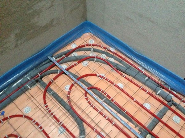 Водяной теплый пол своими руками: устройство, монтаж, пошаговая инструкция Водяной теплый пол своими руками: устройство, монтаж, пошаговая инструкция