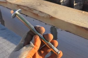 Мауэрлат на газобетон без армопояса: пошаговое инструкция по креплению с фото Мауэрлат на газобетон без армопояса: пошаговое инструкция по креплению с фото