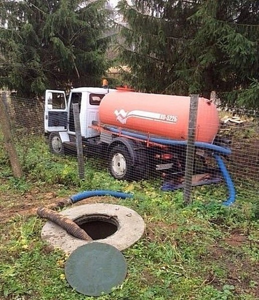 Вставка в бетонный септик Вставка в бетонный септик