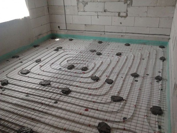 Водяной теплый пол своими руками: устройство, монтаж, пошаговая инструкция Водяной теплый пол своими руками: устройство, монтаж, пошаговая инструкция