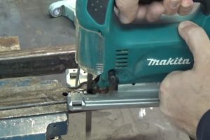 Самодельные станки и приспособления для домашней мастерской: изготавливаем своими руками Самодельные станки и приспособления для домашней мастерской: изготавливаем своими руками