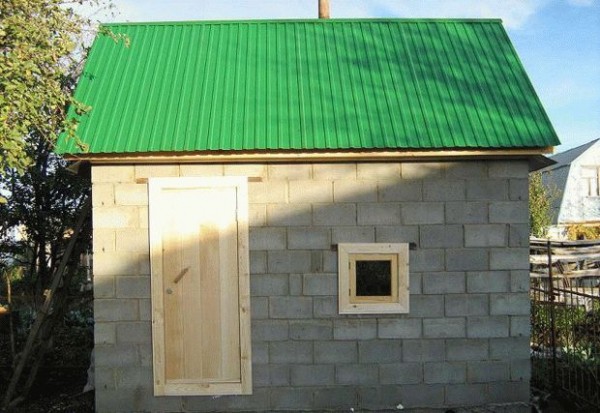 
Плюсы и минусы бани из пеноблоков		