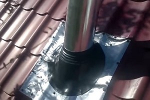 Монтаж дымохода из сэндвич труб через крышу: пошаговая инструкция