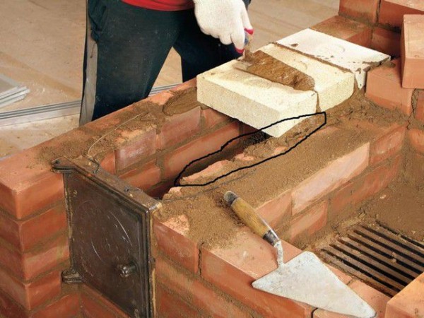 Кирпич для кладки печи какой выбрать: параметры и оценка Кирпич для кладки печи какой выбрать: параметры и оценка
