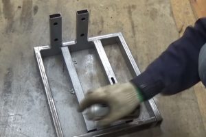 Самодельные станки и приспособления для домашней мастерской: изготавливаем своими руками Самодельные станки и приспособления для домашней мастерской: изготавливаем своими руками