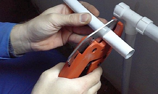 Труборез для полипропиленовых труб: выбираем какой лучше купить
