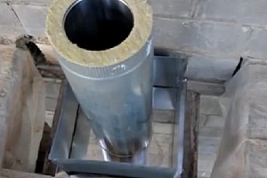 Монтаж дымохода из сэндвич труб через крышу: пошаговая инструкция