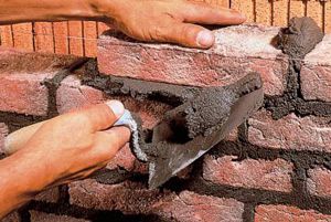 Отделка фасада облицовочным кирпичом: выбор материала и процесс работ