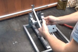 Самодельные станки и приспособления для домашней мастерской: изготавливаем своими руками Самодельные станки и приспособления для домашней мастерской: изготавливаем своими руками