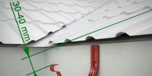 Как установить водостоки, если крыша уже покрыта: несколько вариантов самостоятельной установки Как установить водостоки, если крыша уже покрыта: несколько вариантов самостоятельной установки