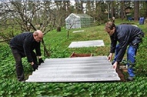 Укладка волнового шифера своими руками несколькими способами: пошаговая инструкция Укладка волнового шифера своими руками несколькими способами: пошаговая инструкция