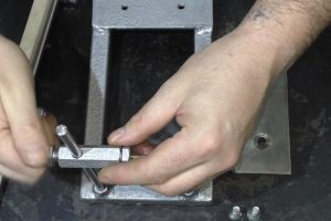 Самодельные станки и приспособления для домашней мастерской: изготавливаем своими руками Самодельные станки и приспособления для домашней мастерской: изготавливаем своими руками