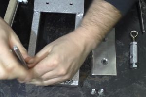 Самодельные станки и приспособления для домашней мастерской: изготавливаем своими руками Самодельные станки и приспособления для домашней мастерской: изготавливаем своими руками