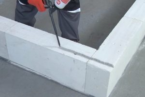 Клей пена для газобетонных блоков Клей пена для газобетонных блоков