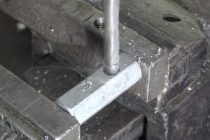 Самодельные станки и приспособления для домашней мастерской: изготавливаем своими руками Самодельные станки и приспособления для домашней мастерской: изготавливаем своими руками
