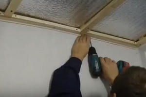 Как сделать пластиковый потолок: пошаговая инструкция Как сделать пластиковый потолок: пошаговая инструкция