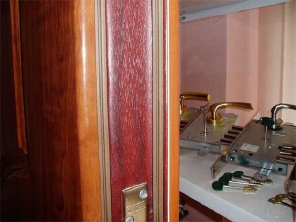 Как выбрать входную металлическую дверь: советы профессионала Как выбрать входную металлическую дверь: советы профессионала