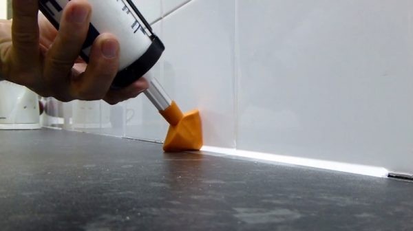 Лучший пистолет для герметика: Топ 12 моделей, виды и рекомендации при выборе Лучший пистолет для герметика: Топ 12 моделей, виды и рекомендации при выборе